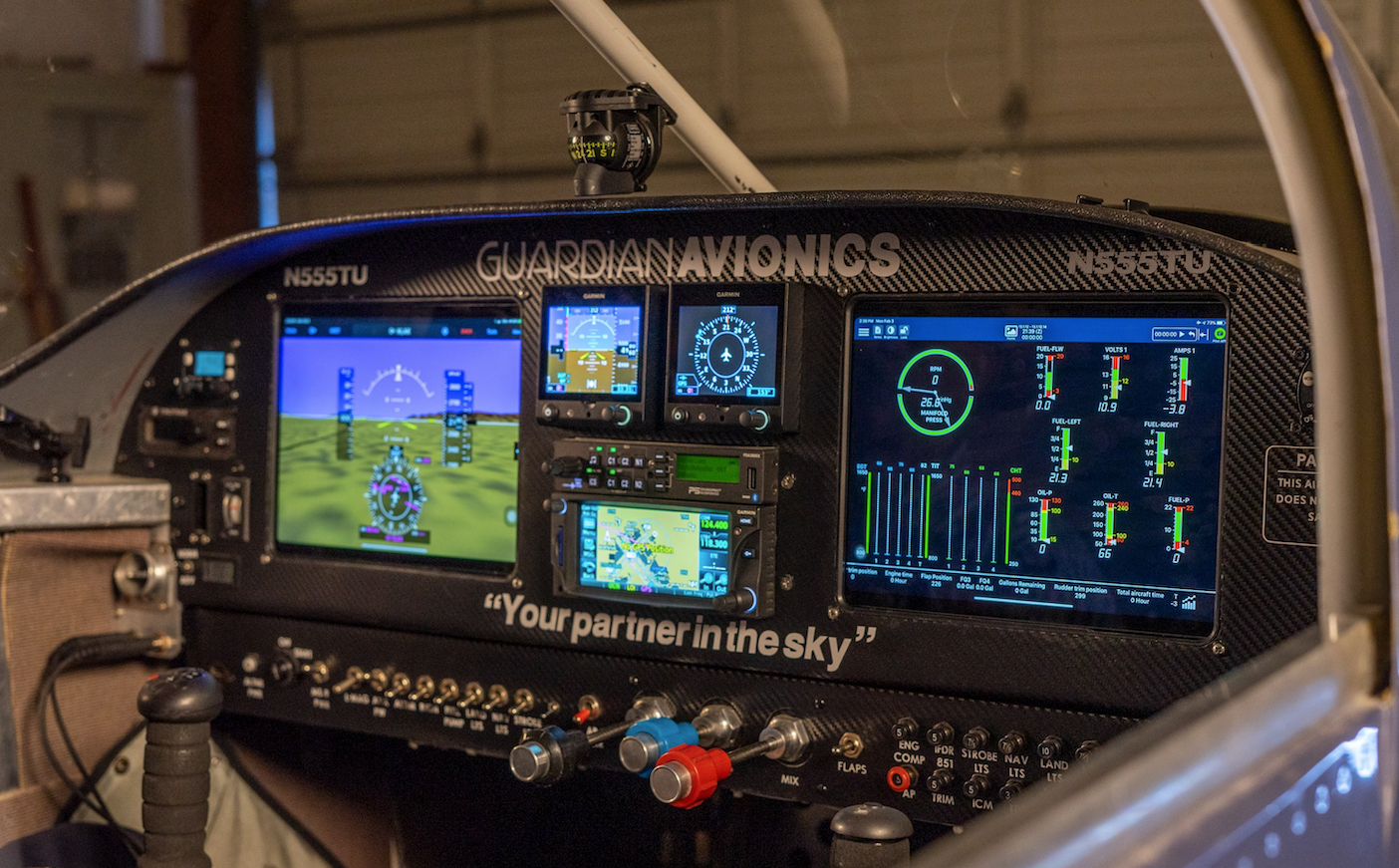 MFD 851 integrated with Garmin G5 and Guardian Engine Monitor EM100 [Experimental Only]